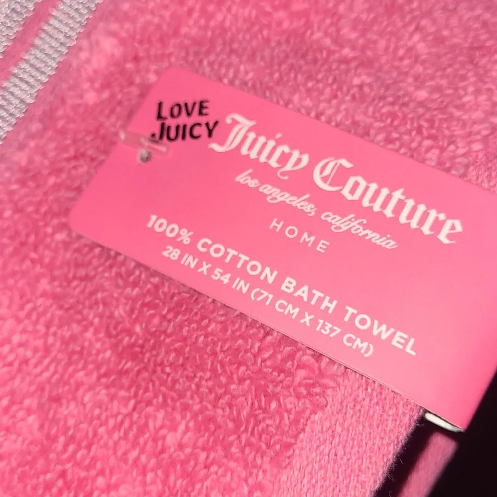 Juicy Couture Pink Bath Towel Set